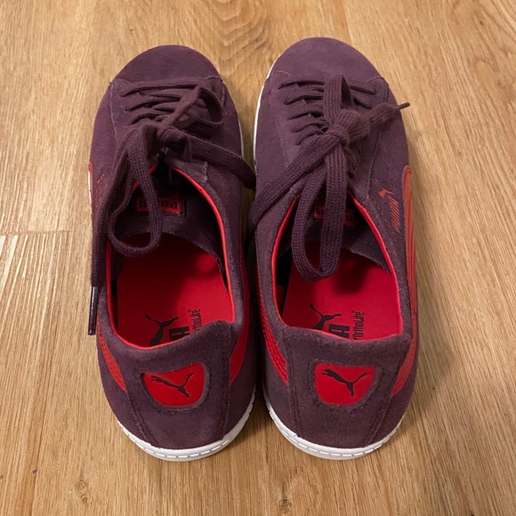 NWOT Purple PUMA Sneaker With Red Detail Size 9 - Picture 2 of 8